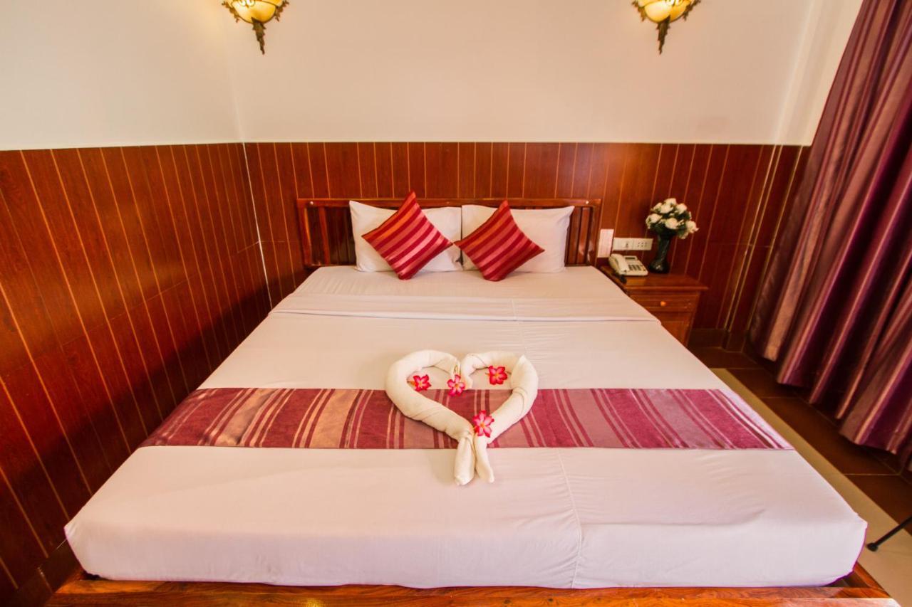 Botoum Hotel Sisophon Habitación foto