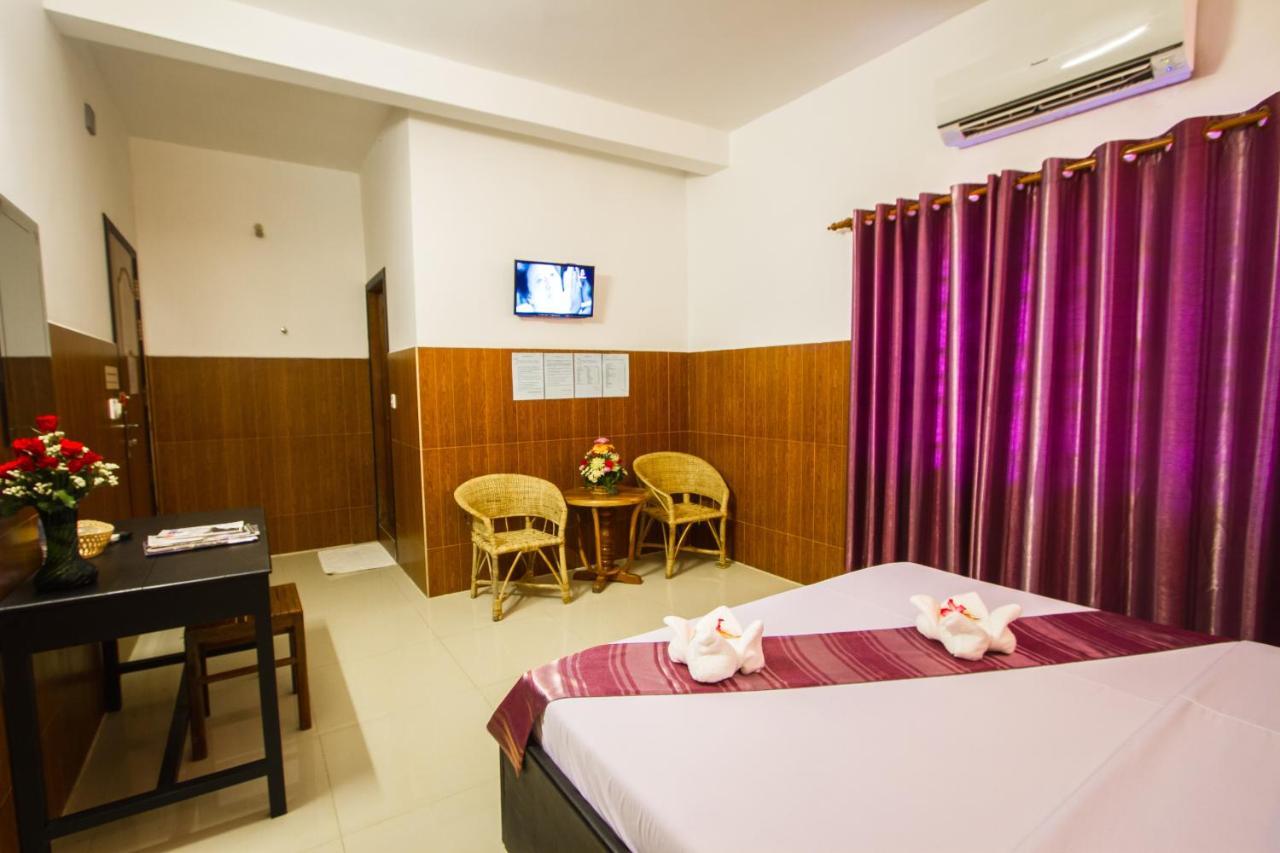 Botoum Hotel Sisophon Habitación foto